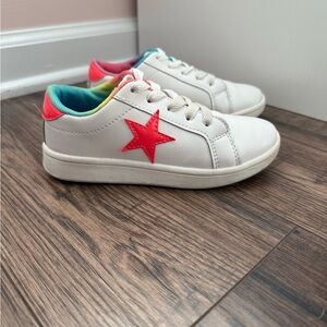 Tahari Kids Sneakers